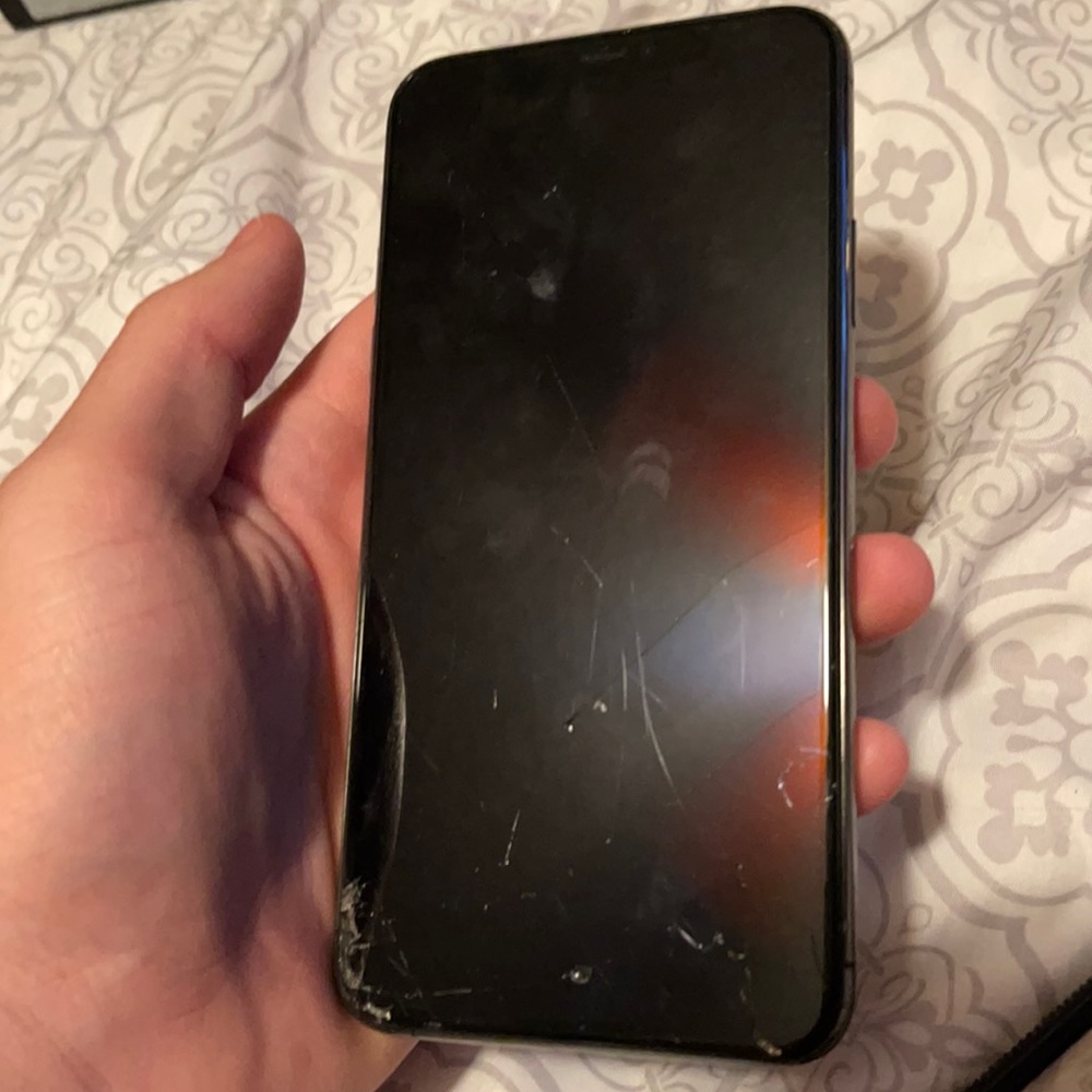 Apple iPhone 11 Pro max
